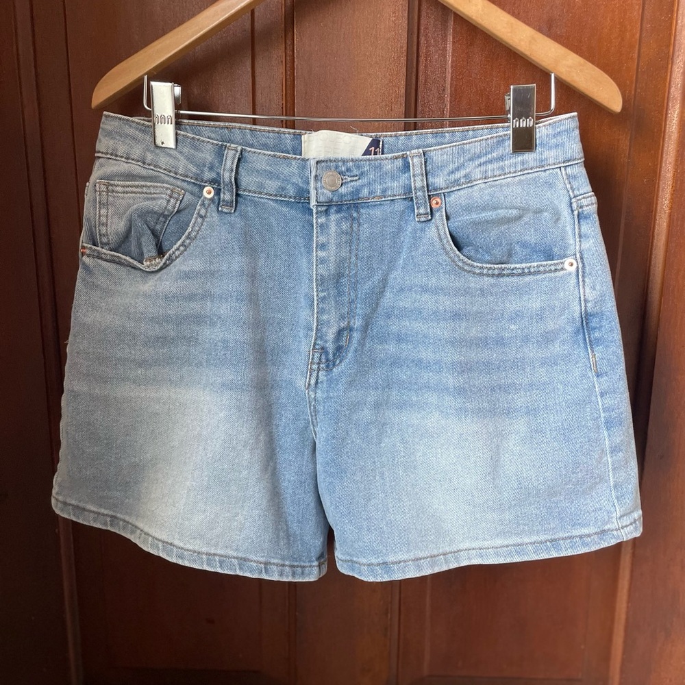 Project Rebel women's size 11 denim shorts
